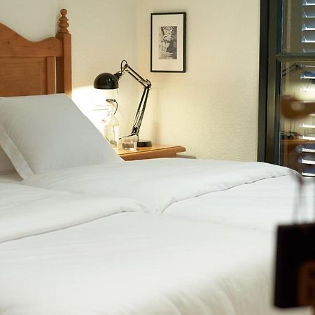 Hostal Can Maret Vilademuls Exteriör bild