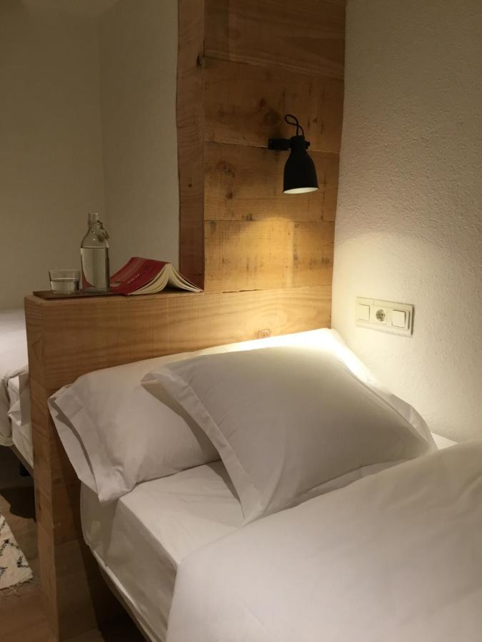 Hostal Can Maret Vilademuls Exteriör bild